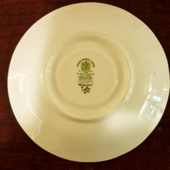 Vintage Paragon Canadian Provincial Flowers Dogwood Footed Cup & Saucer - Picture 6 of 6